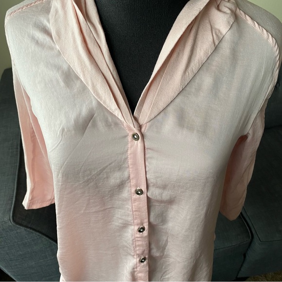 Anthropologie Blush Pink Tie-Hem V-Neck Blouse - Picture 4 of 10